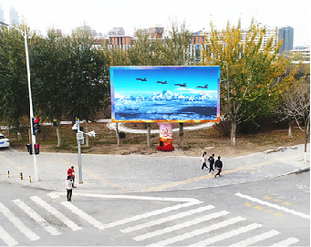 禄丰户外大屏广告投放要点。